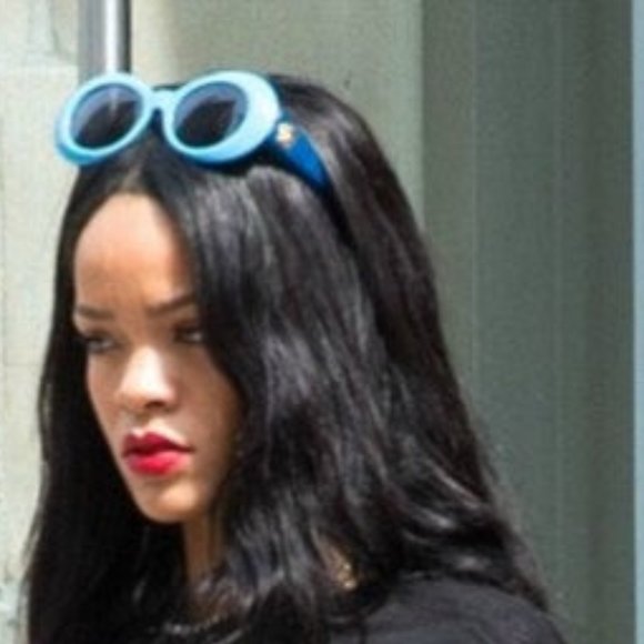 Vintage GIANNI VERSACE 418 P Col 900 Sunglasses - Picture 2 of 5